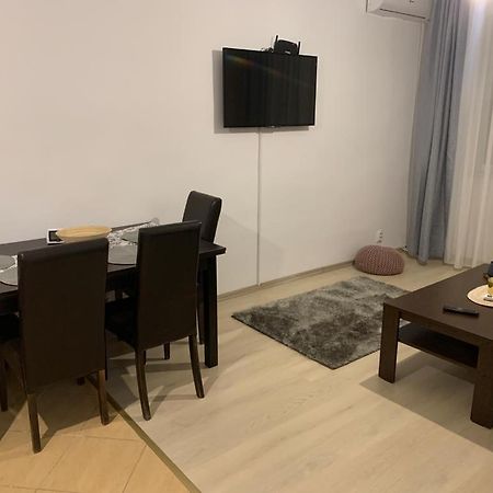 Confort Apartment เมดิอาช ภายนอก รูปภาพ